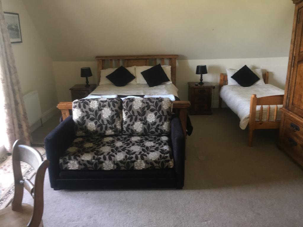 The Curragh Country House Accommodation Newbridge  Ngoại thất bức ảnh